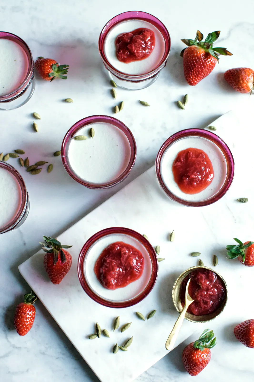 No-Bake Cheesecake Jars